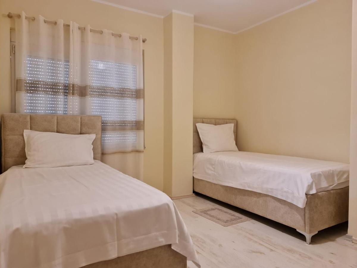 Apartment In Qerret โกเลม ภายนอก รูปภาพ
