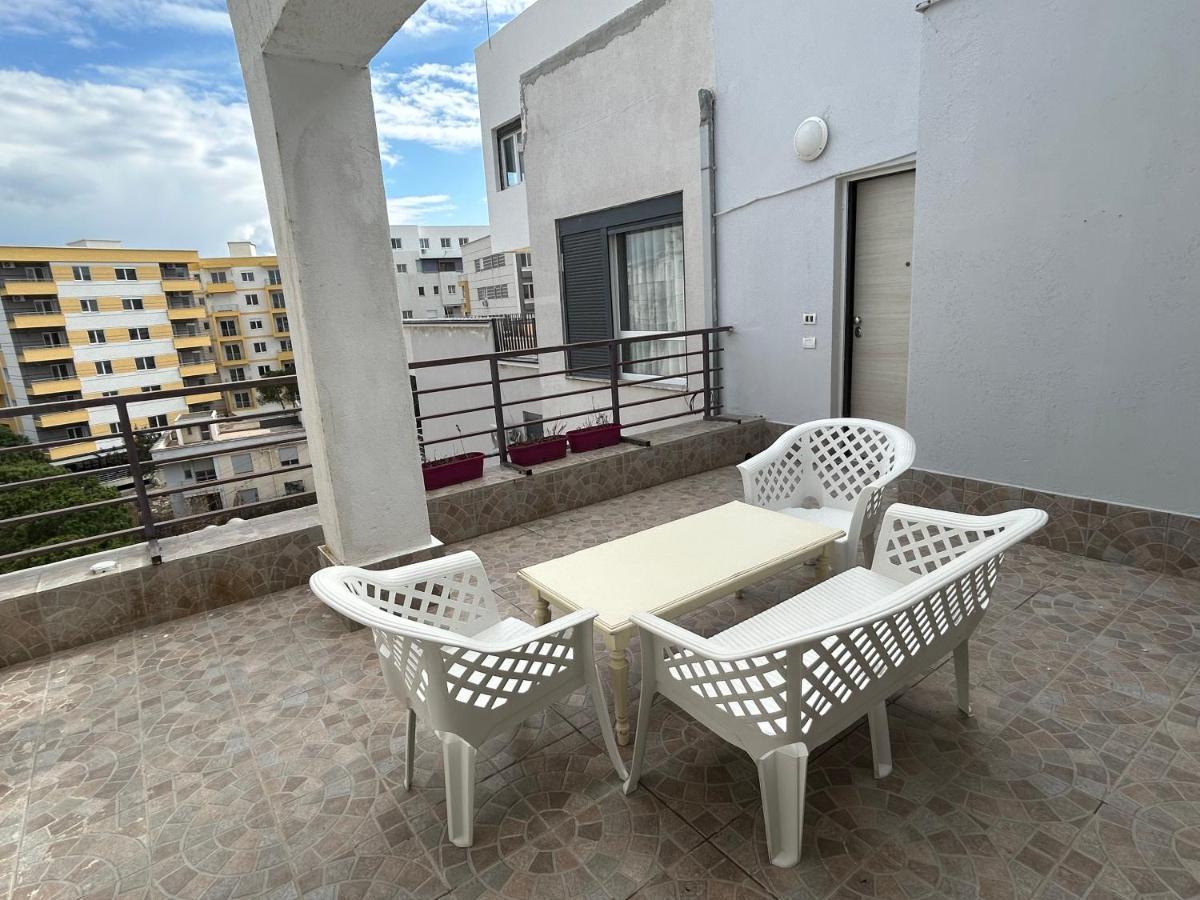 Apartment In Qerret โกเลม ภายนอก รูปภาพ