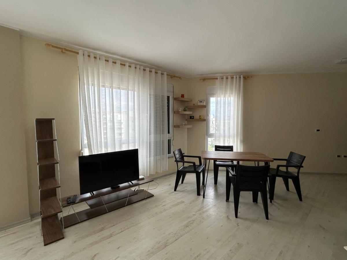 Apartment In Qerret โกเลม ภายนอก รูปภาพ