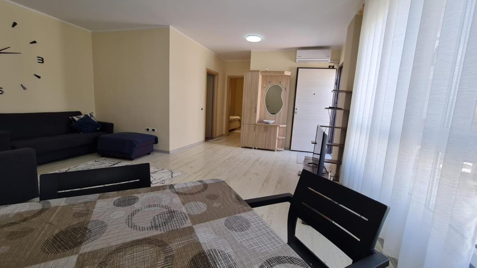 Apartment In Qerret โกเลม ภายนอก รูปภาพ